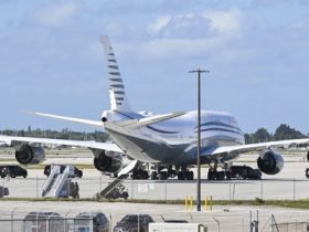 Hegseth to Air Force: Figure out how to modify Qatari jet