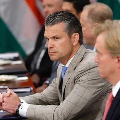 Thousands of Pentagon civilians and other feds are still waiting for their 2025 pay raise