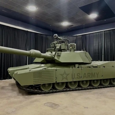 Army unveils new tank—five years early