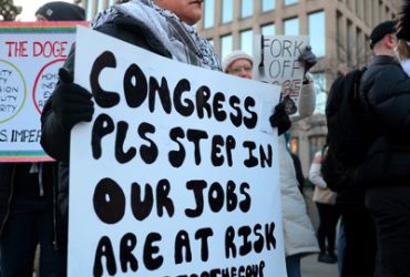 After pushing thousands of federal tech workers to leave last year, the administration is trying to replace them