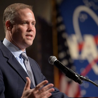 This company wants to make 1,000 satellites a year