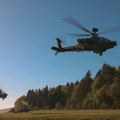 Army probes Apache transmission problem as service rushes to ditch older helicopters