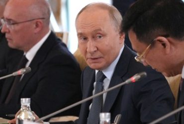 Putin allies wishcast nuclear war, America in crisis, and real-estate deals