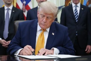 Executive orders seek to hasten quantum computing—and guard against its use