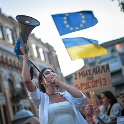 ‘Game of Thrones’ as Ukraine’s president, defense minister split
