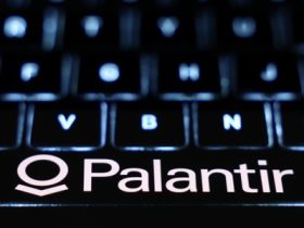 Pentagon hands Palantir up to 4M in no-bid work Pentagon hands Palantir up to 4M in no-bid work