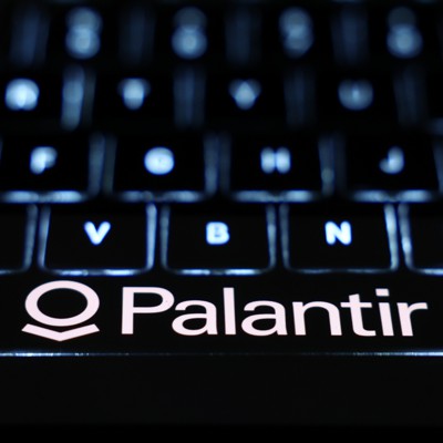 Pentagon hands Palantir up to 4M in no-bid work